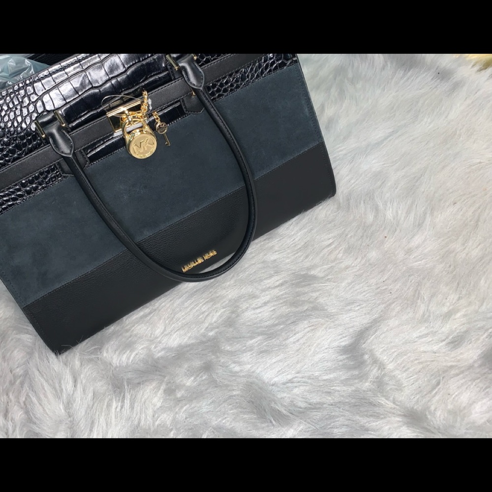 Large black leather Michael kors shoulder bag